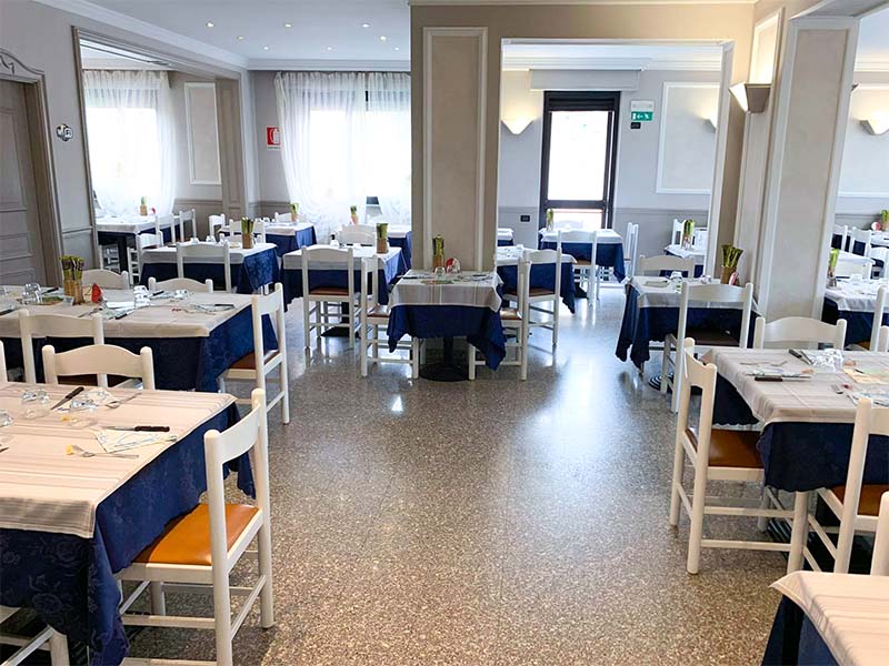 turista-italia-ristorante-ponte-cherio-galleria-4